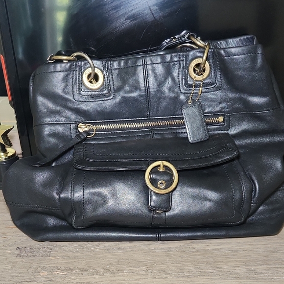 Coach Handbags - Coach Black Leather Shoulder Bag with Gold Hardware
